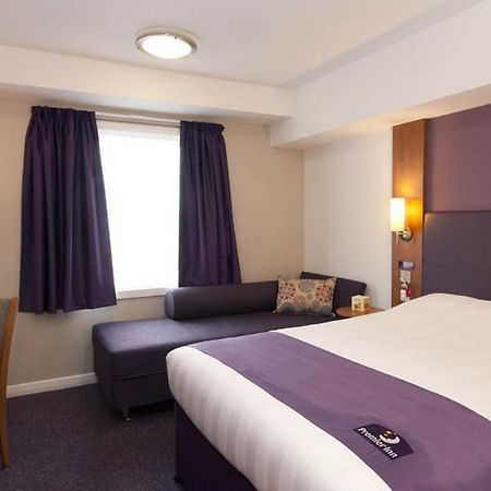 Premier Inn Norwich - Broadlands Park Thorpe St Andrew Εξωτερικό φωτογραφία