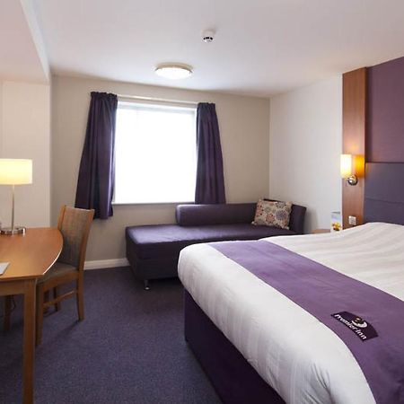 Premier Inn Norwich - Broadlands Park Thorpe St Andrew Εξωτερικό φωτογραφία