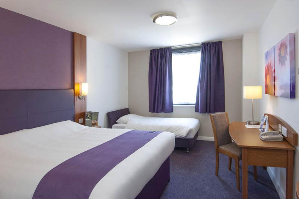 Premier Inn Norwich - Broadlands Park Thorpe St Andrew Δωμάτιο φωτογραφία