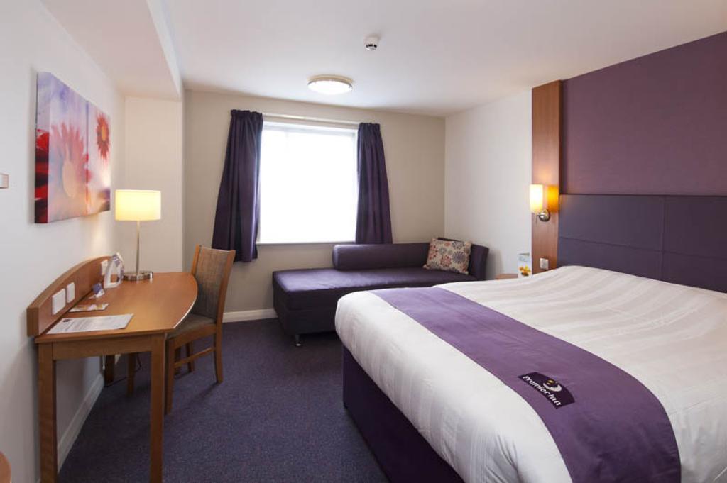 Premier Inn Norwich - Broadlands Park Thorpe St Andrew Εξωτερικό φωτογραφία