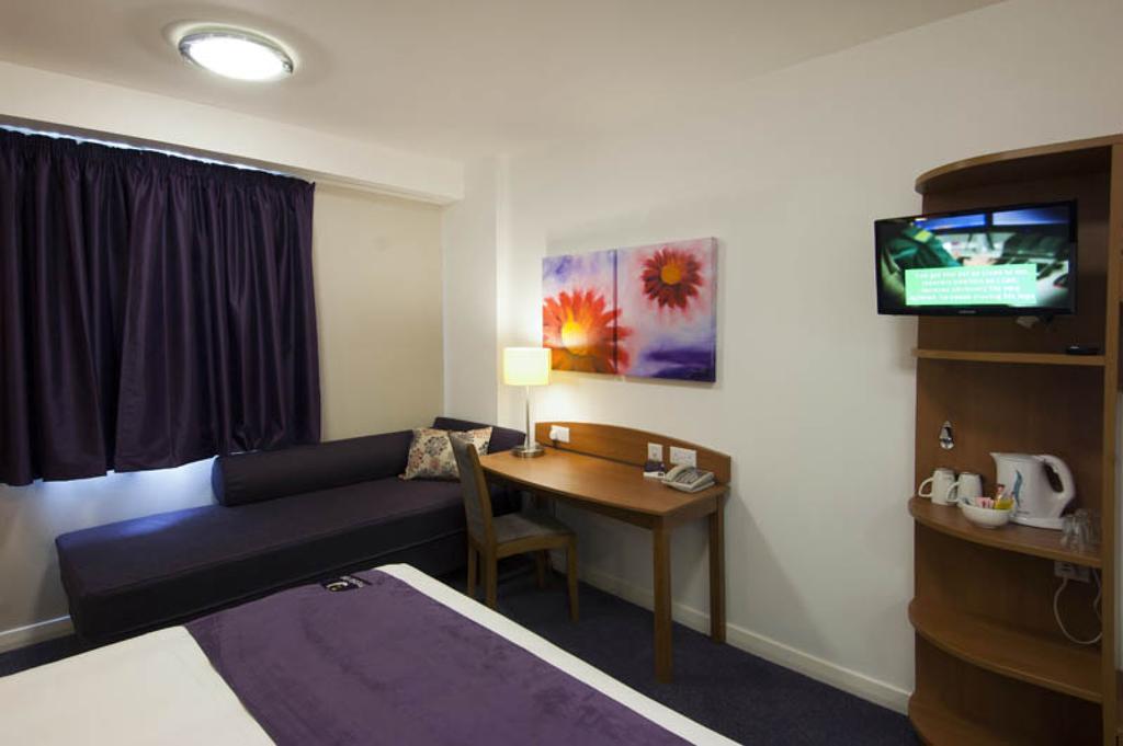 Premier Inn Norwich - Broadlands Park Thorpe St Andrew Εξωτερικό φωτογραφία
