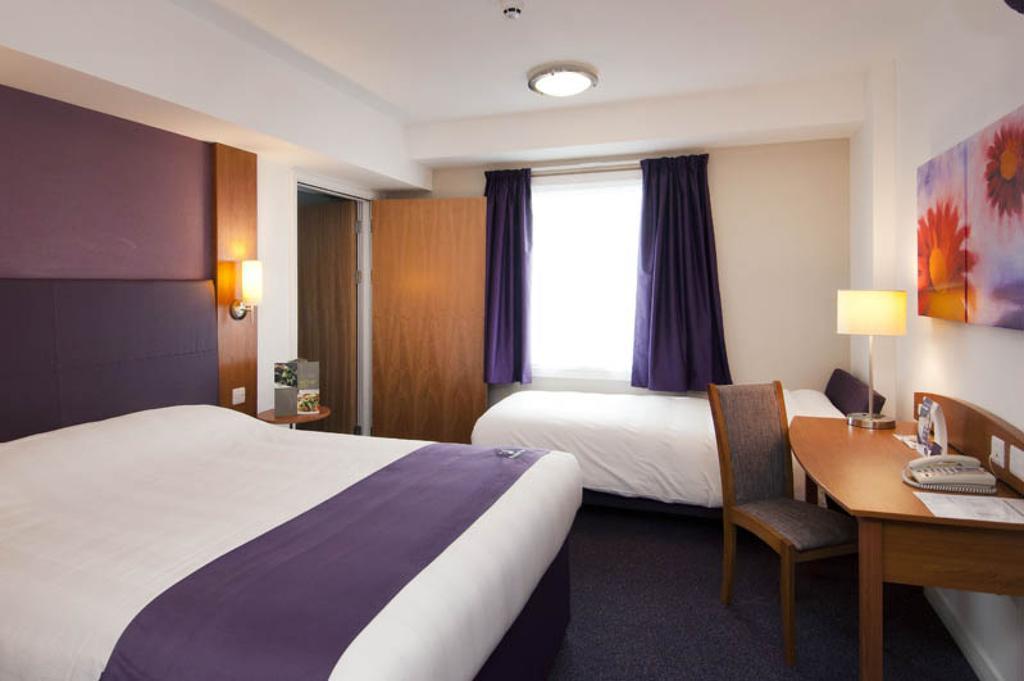 Premier Inn Norwich - Broadlands Park Thorpe St Andrew Δωμάτιο φωτογραφία