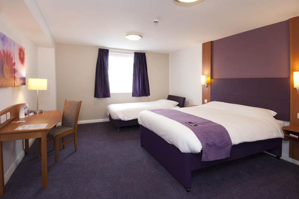 Premier Inn Norwich - Broadlands Park Thorpe St Andrew Δωμάτιο φωτογραφία
