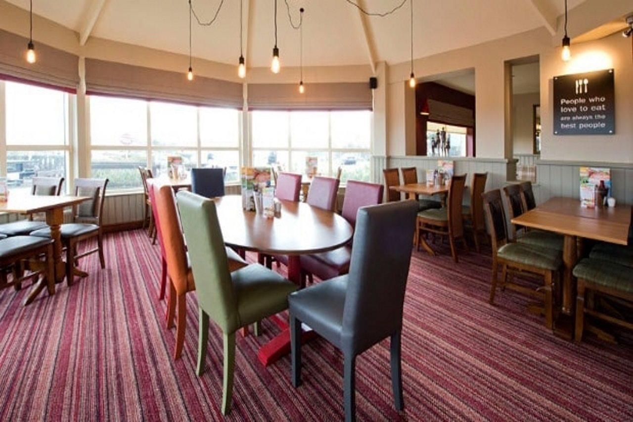 Premier Inn Norwich - Broadlands Park Thorpe St Andrew Εξωτερικό φωτογραφία